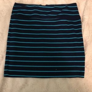 Tight navy and blue skirt